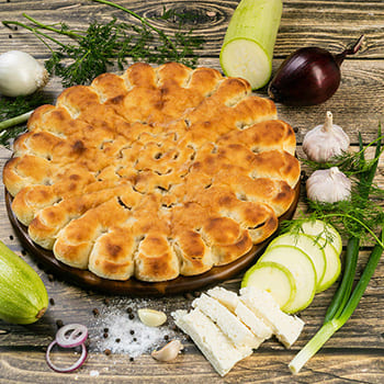 Осетинский пирог с курицей и кабачком