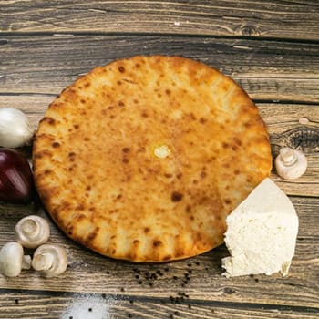 Осетинский пирог с курицей и луком